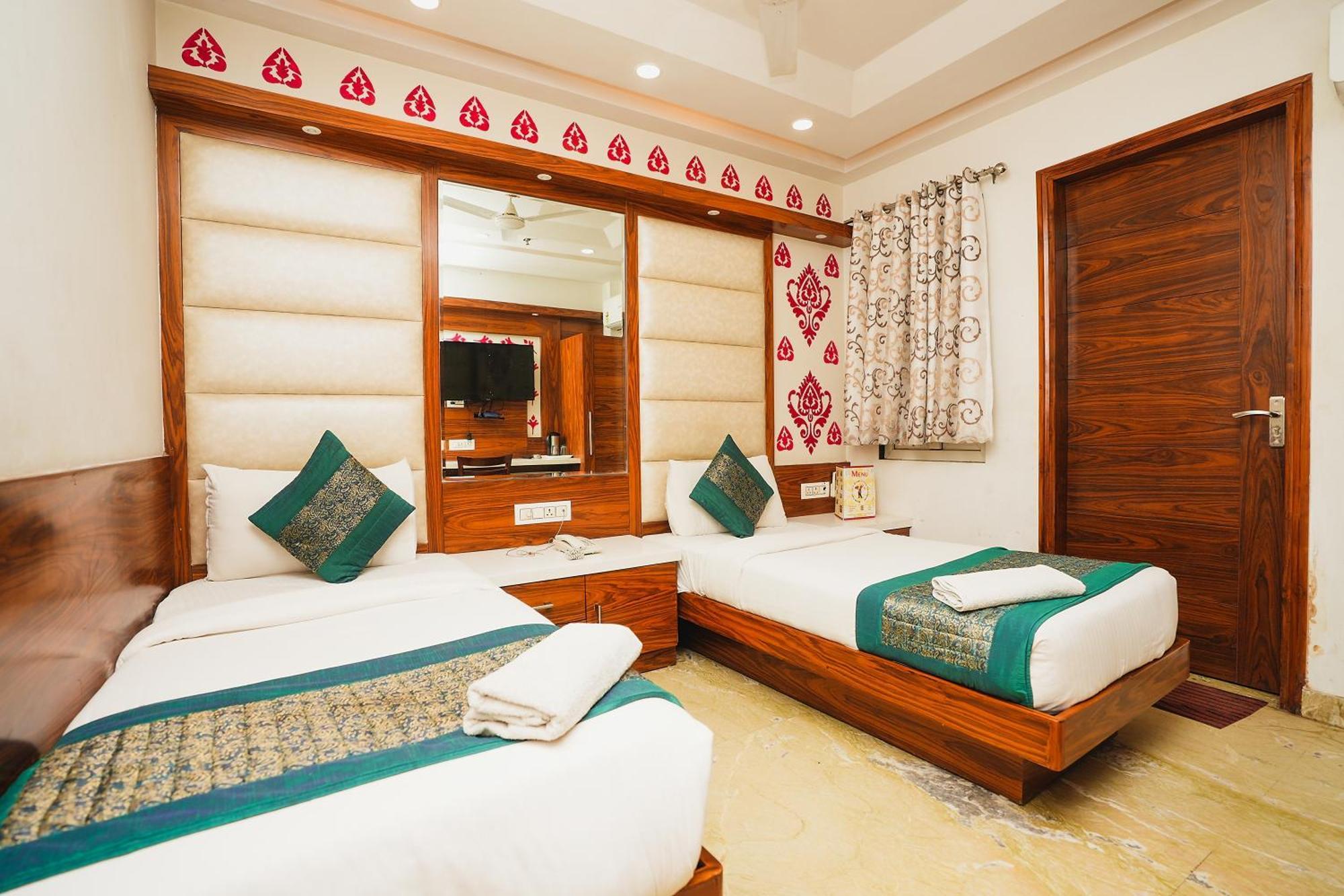 Hotel Kabir Palace Karol Bagh Nueva Delhi Exterior foto
