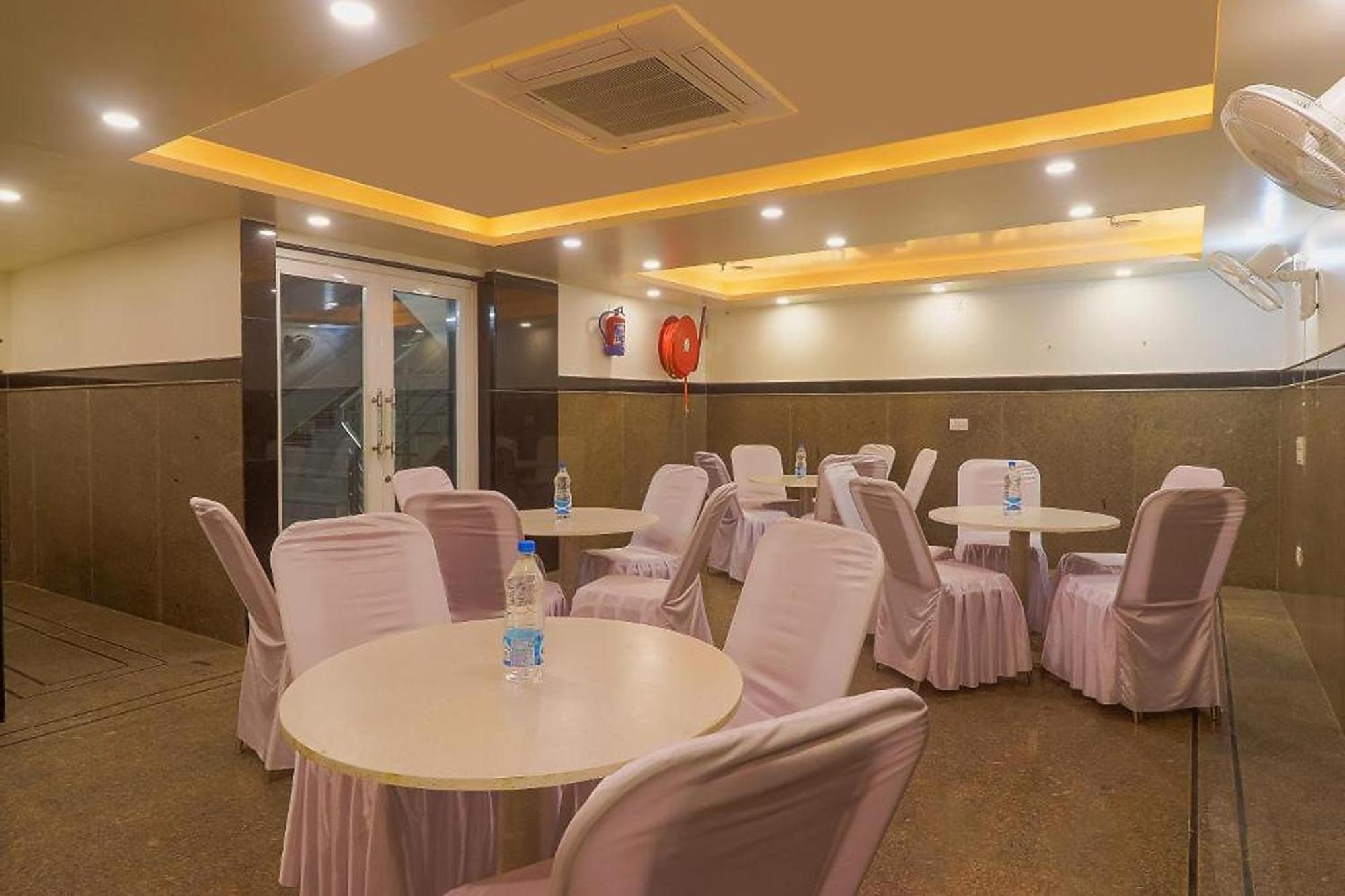 Hotel Kabir Palace Karol Bagh Nueva Delhi Exterior foto